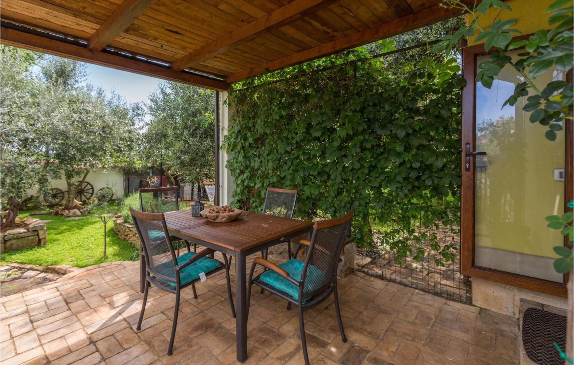Beautiful Apartment In Jadreski With Wifi Экстерьер фото